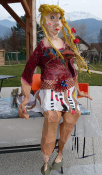 Gabrielle. 
Résidence Les Maisons de Crolles. 2018